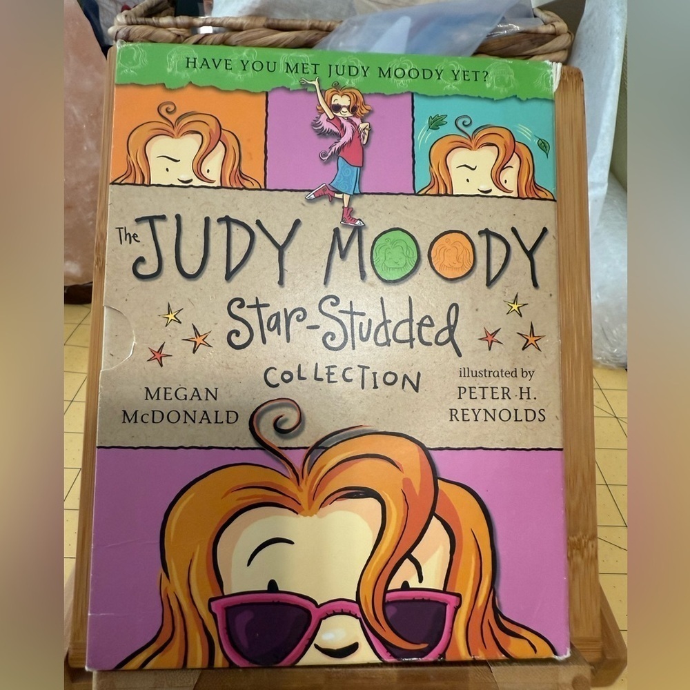 Megan McDonald and 1 more The Judy Moody Star-Studded Collection: Books 1-3 - Picture 2 of 4